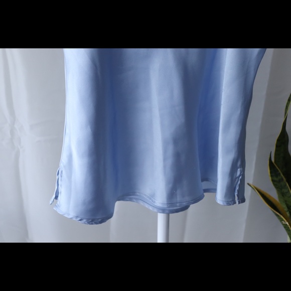 COPY - PERIWINKLE SILK TANK ✨ - Picture 3 of 5